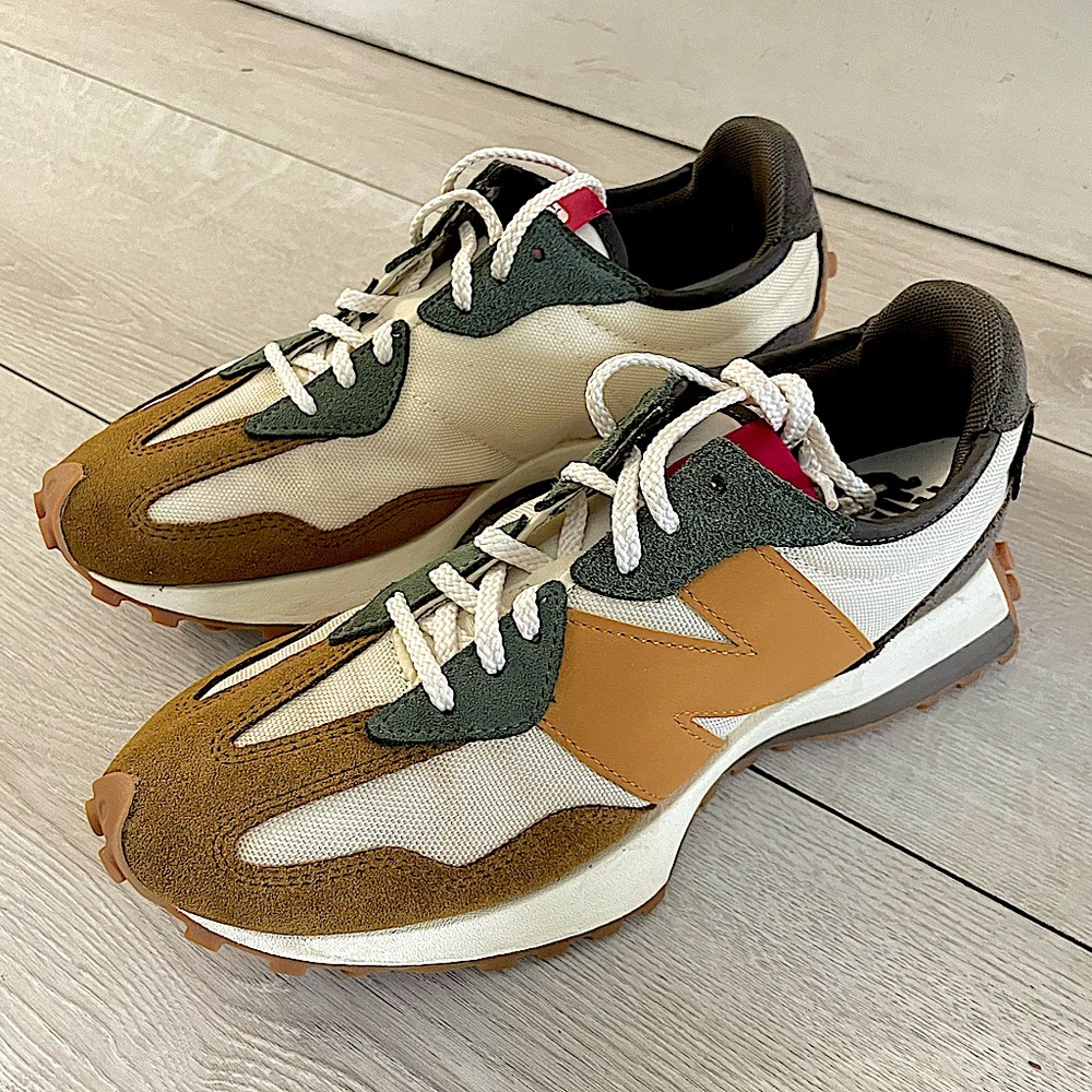 New Balance 327
